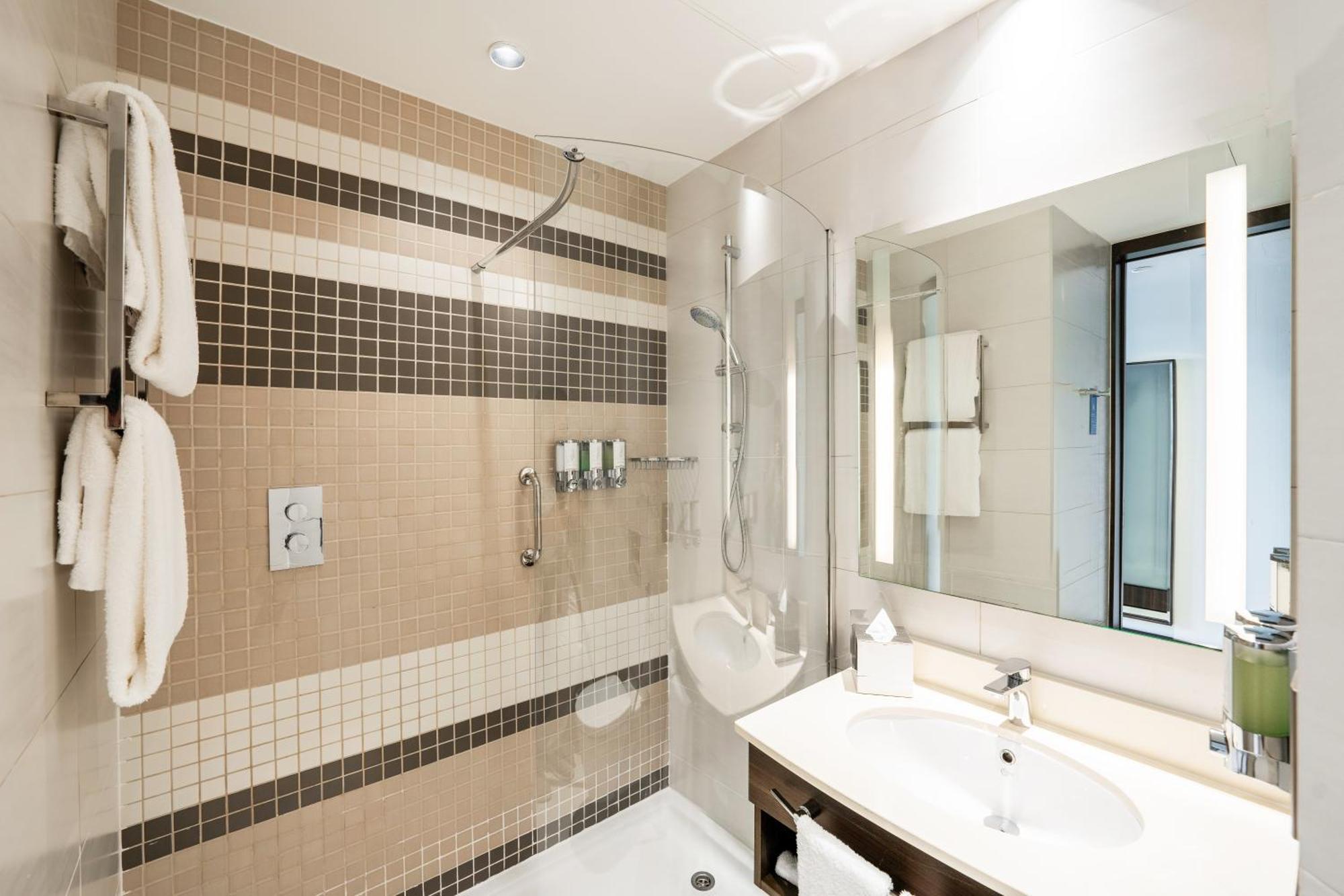 Hotel Hampton By Hilton Airport Dubai